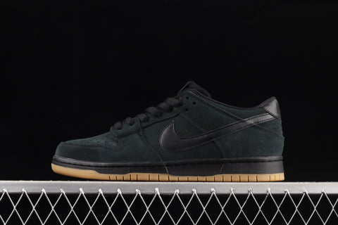 Nike SB Dunk Low
