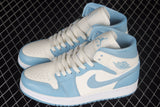 Air Jordan 1 Retro Mid
