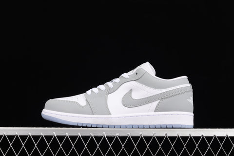 Air Jordan 1 Retro Low