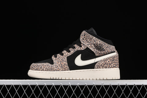 Air Jordan 1 Retro Mid