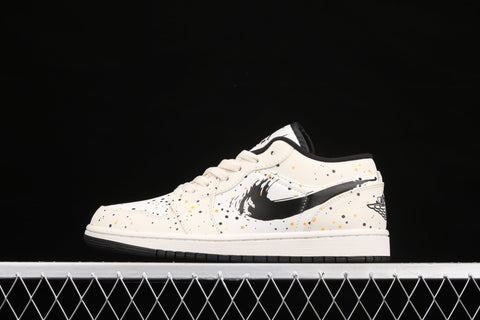 Air Jordan 1 Retro Low