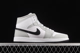 Air Jordan 1 Retro Mid